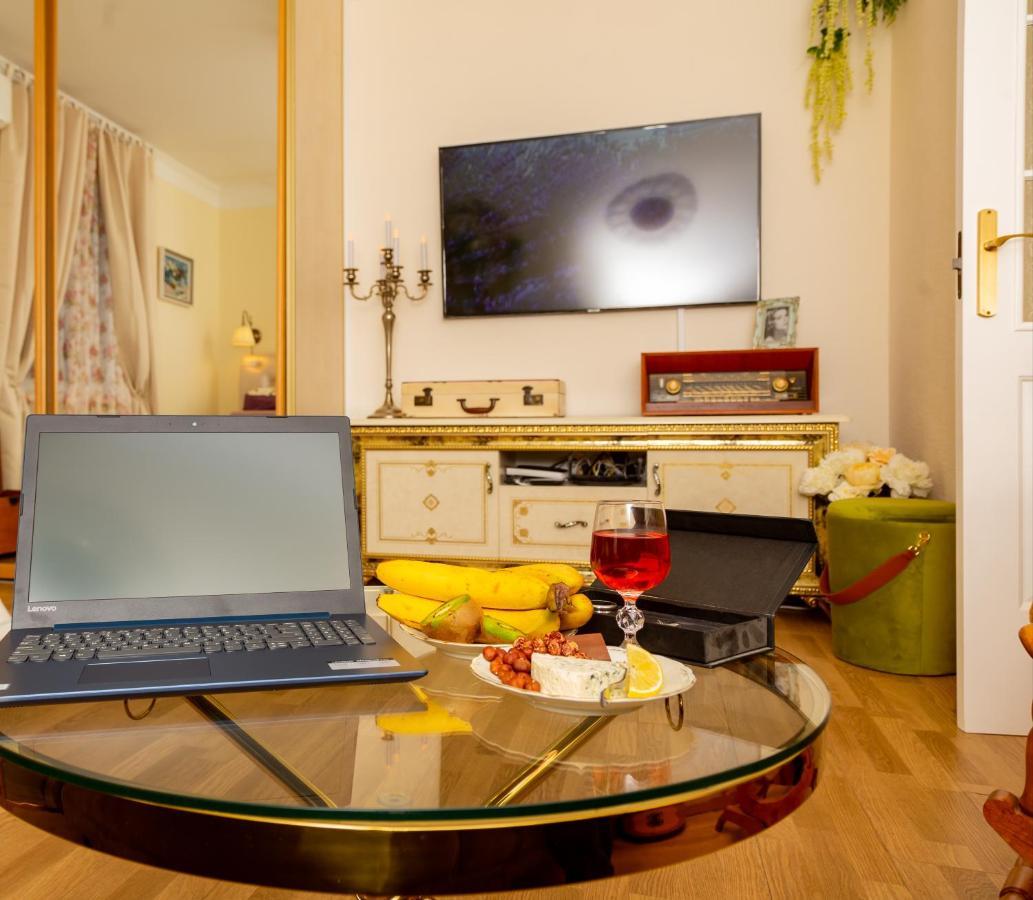 La Boheme - The Magic Of Riga & Free Parking Appartement Buitenkant foto